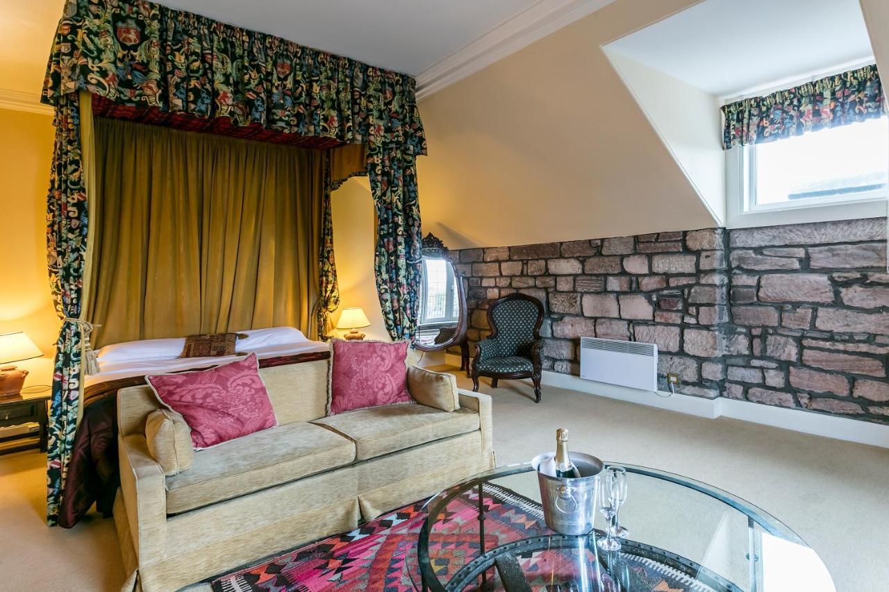 Dalhousie Castle Hotel 4*