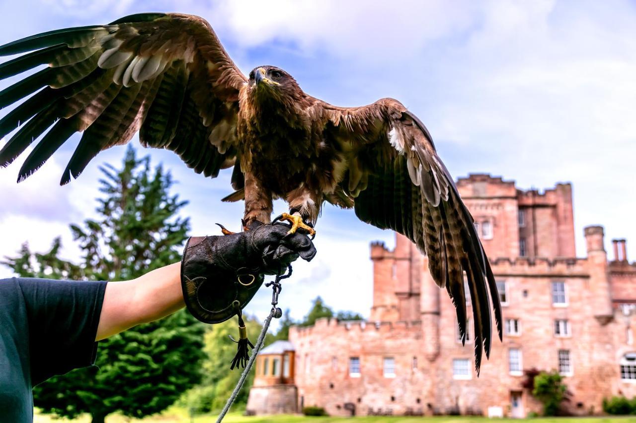 Dalhousie Castle 4*