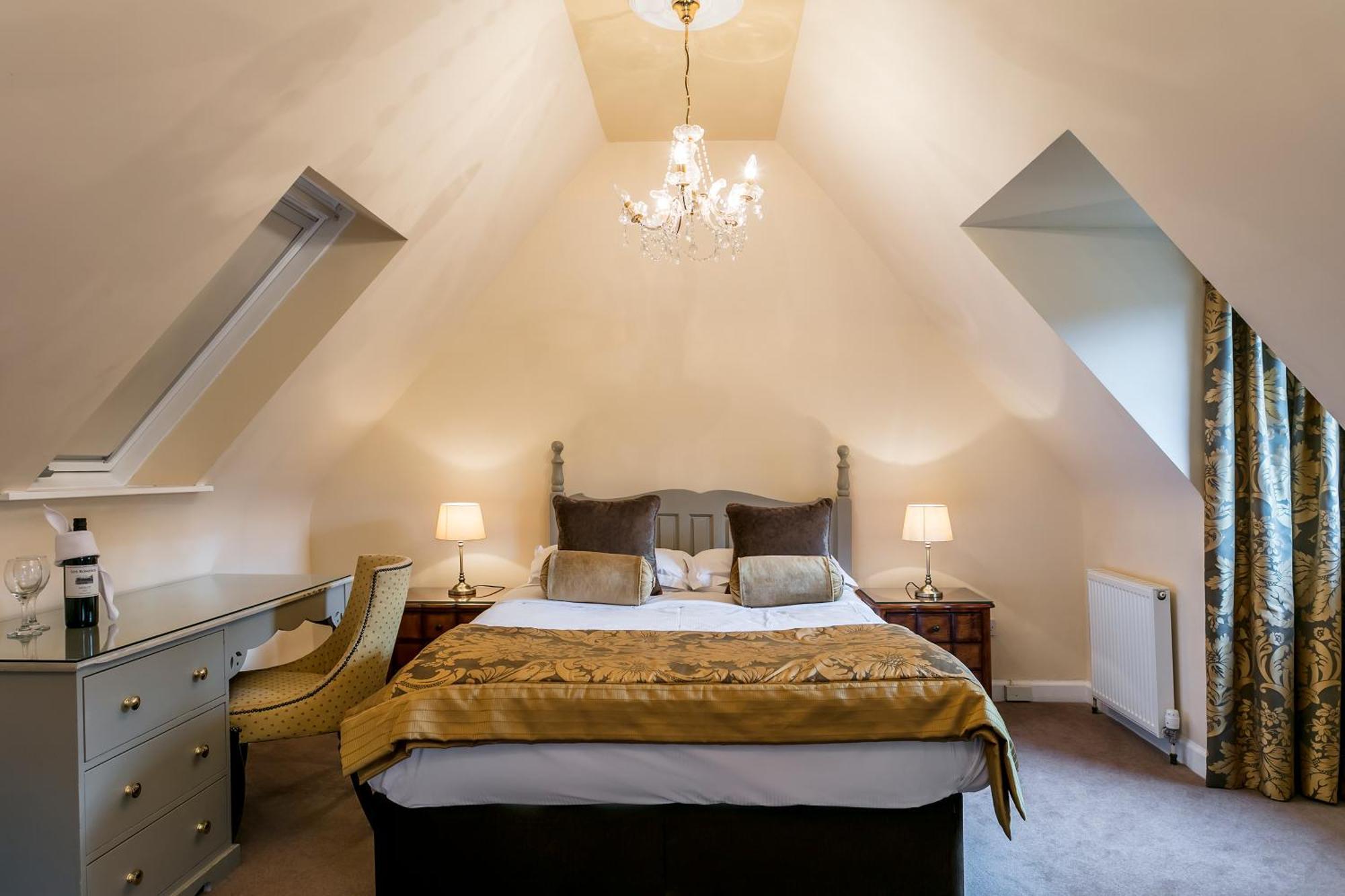 Dalhousie Castle 4*