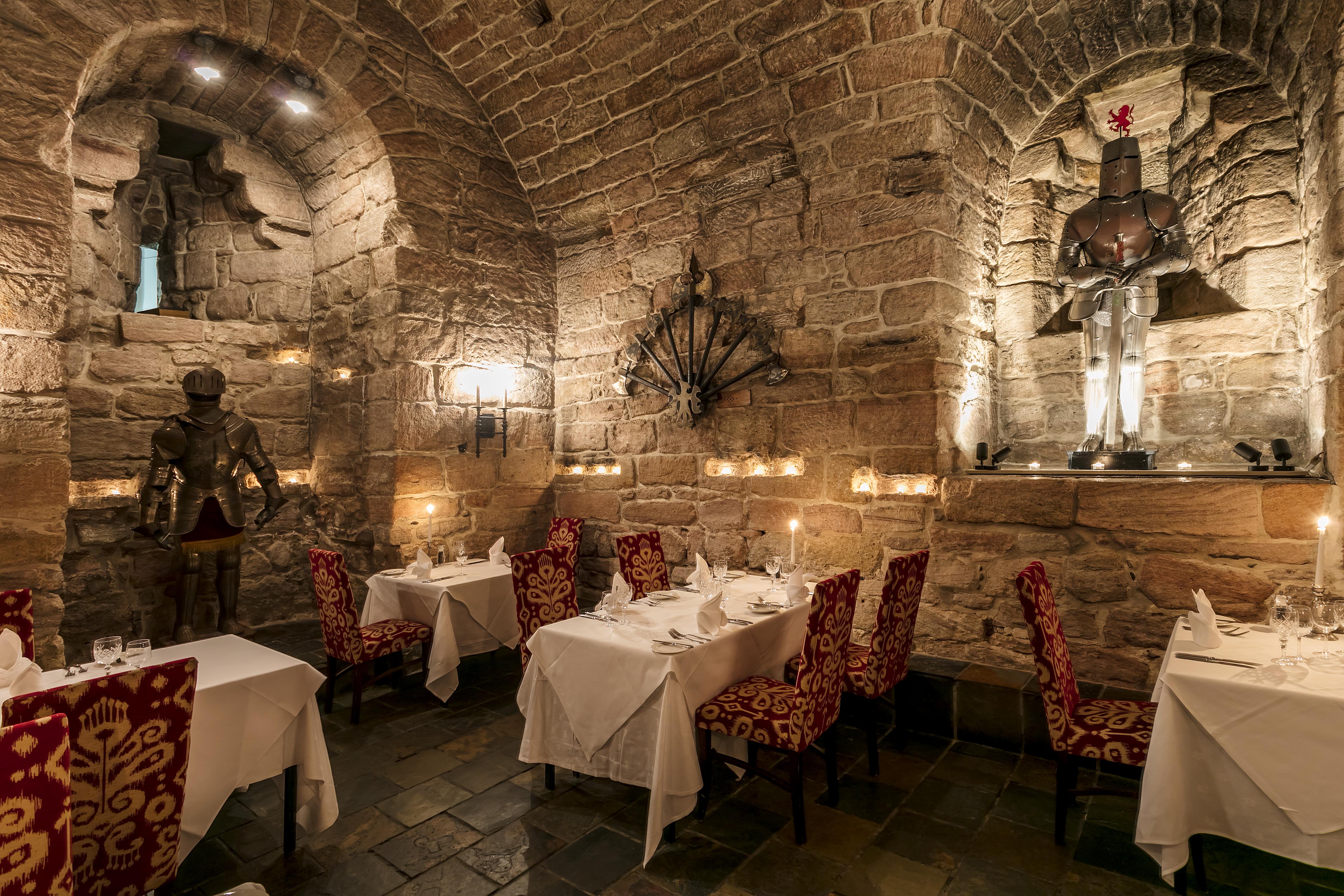 Dalhousie Castle 4* Bonnyrigg